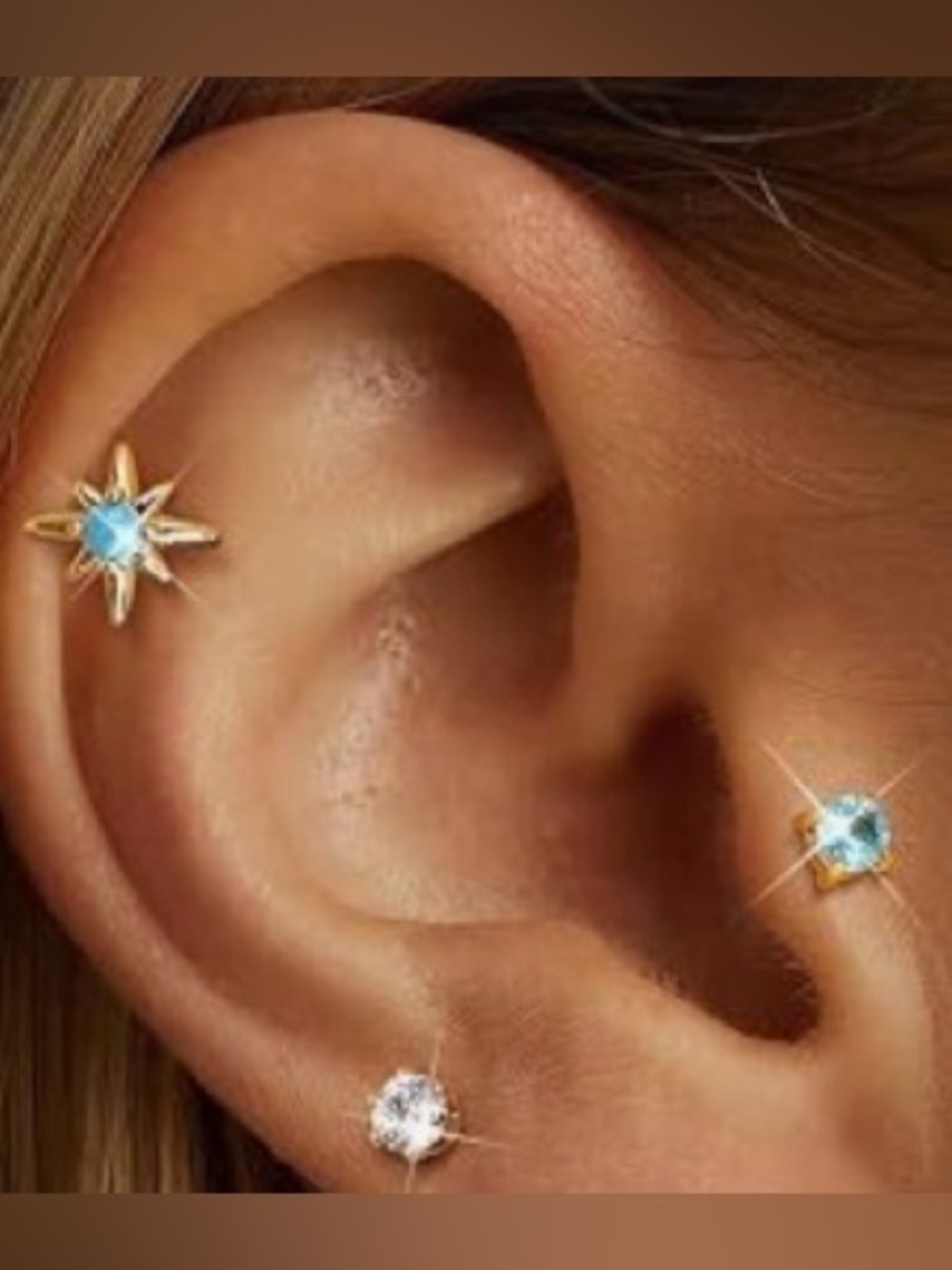 ⭐️FINAL PRICE #234 Gold Plated Starburst Blue Cubic Zirconia Stud Earrings - Picture 3 of 5
